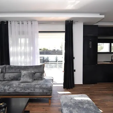 Mamica Luxury Βίλα